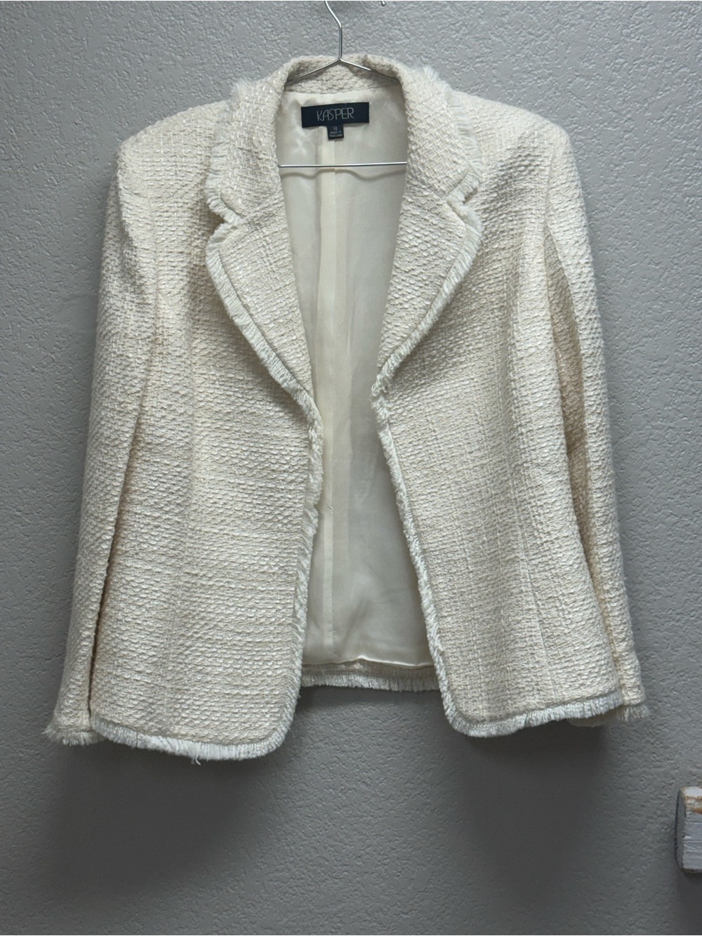 Kasper Women's Cream Textured Open-Front Jacket size 14 Pit 21” X L 26” tweed